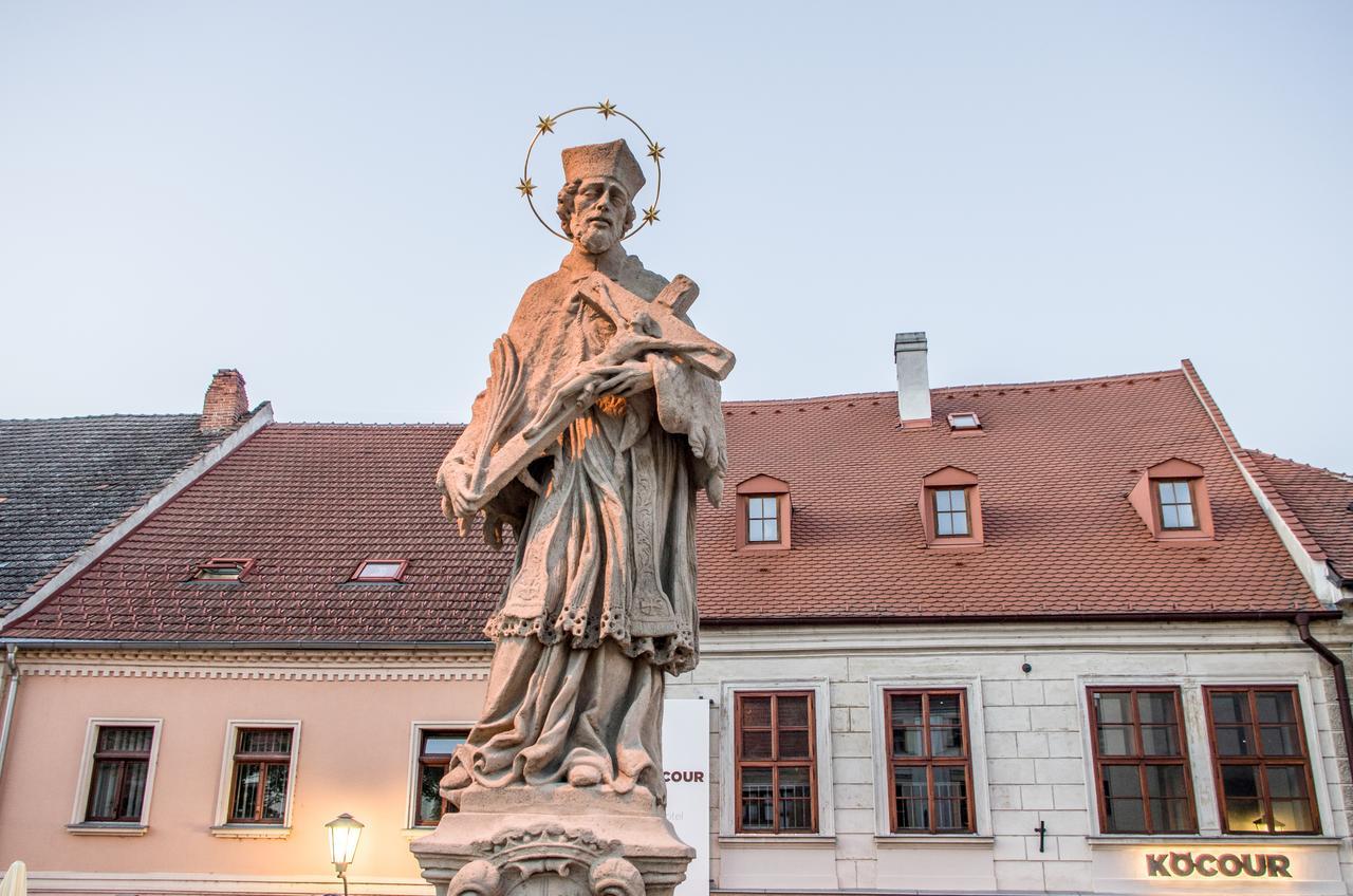 Hotel Kocour Třebíč Exterior foto